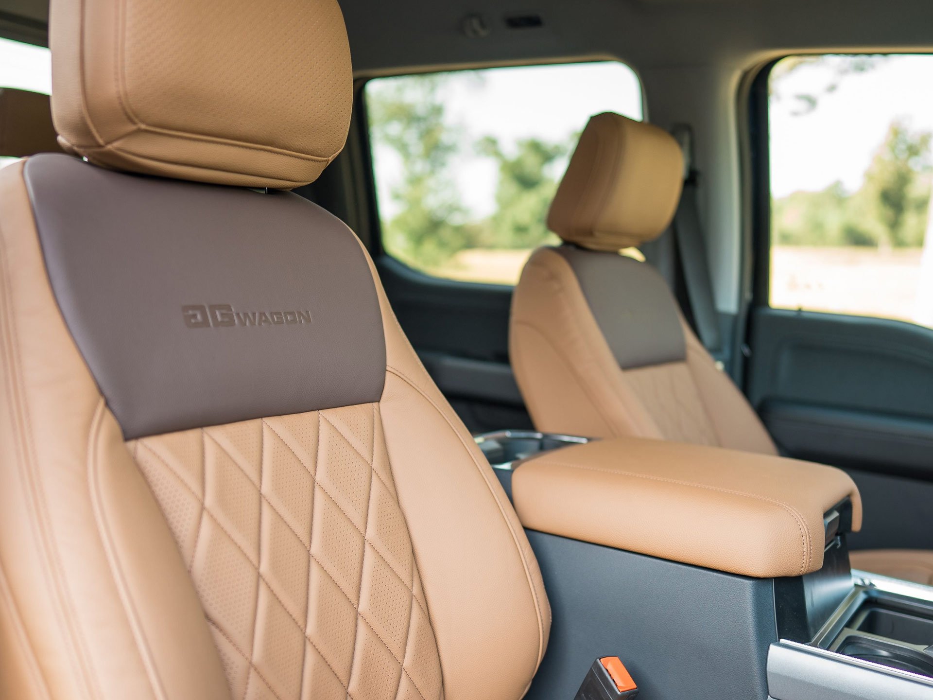 AGwagon-Features-Leather-Interior