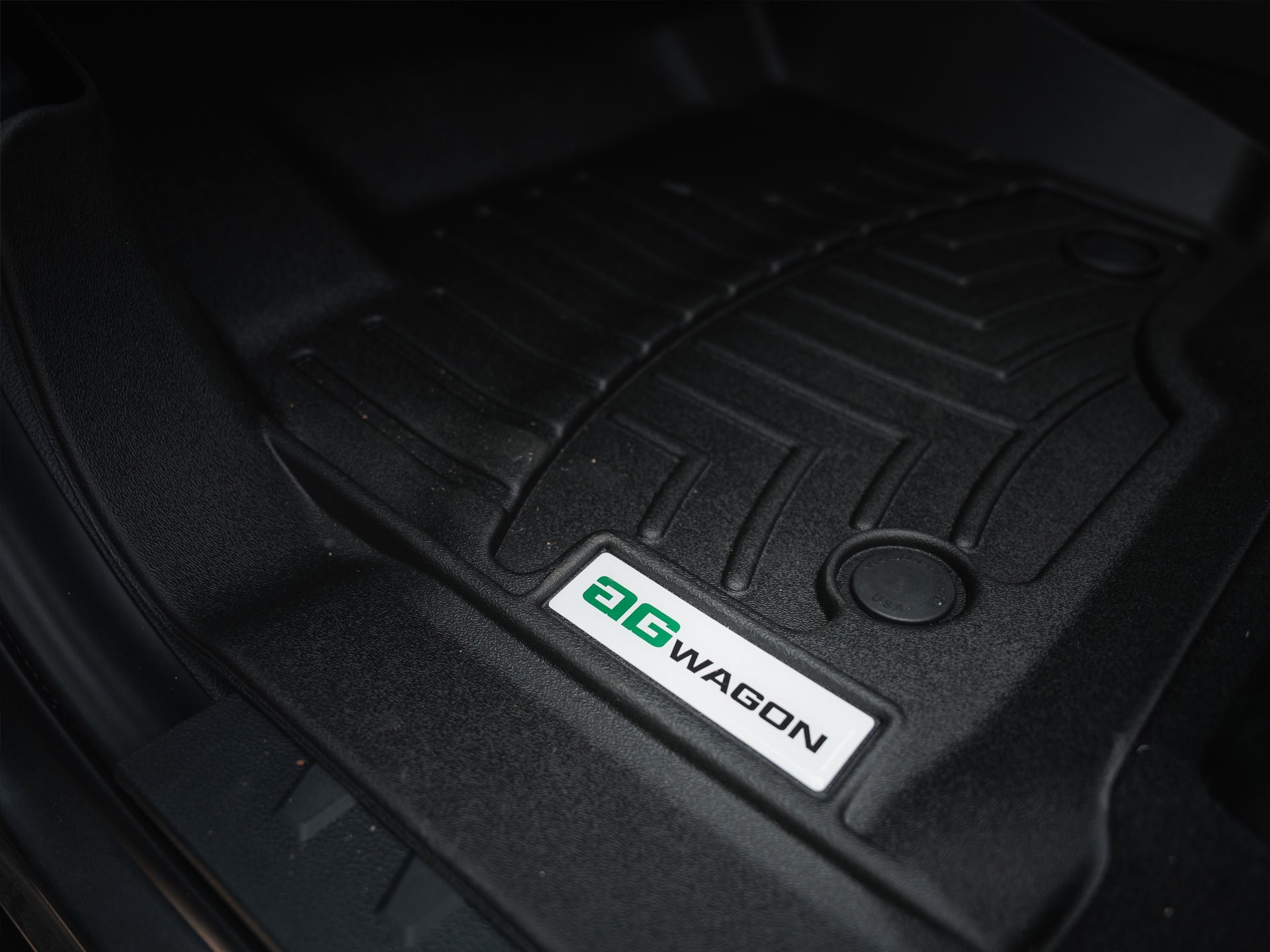 Features-Custom-Front-Rear-Floor-Mats